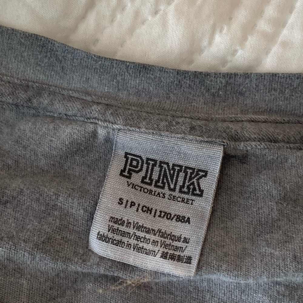PINK teeđź’“ - Picture 2 of 3
